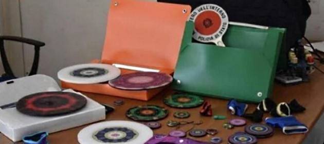 Violenze sessuali e soldi per avere ''energia positiva'', arrestato falso guru