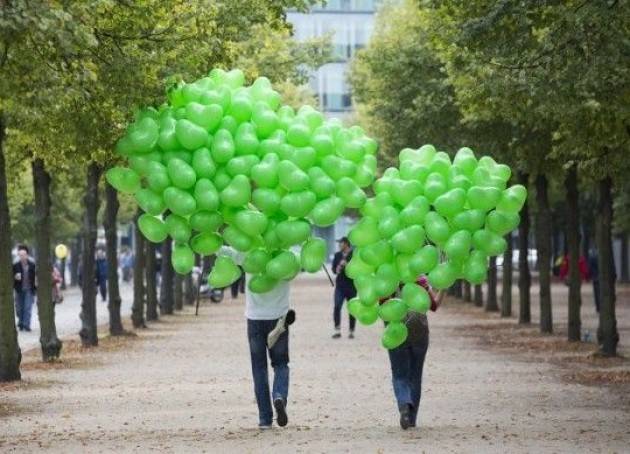 M5S Cremasco UN IMPEGNO CONCRETO A BANDIRE L’USO DI PALLONCINI AD ELIO NON BIODEGRADABILI