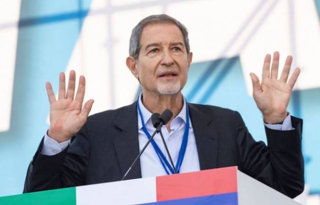 Sicilia, Musumeci: ''Chiudo hotspot e centri di accoglienza''
