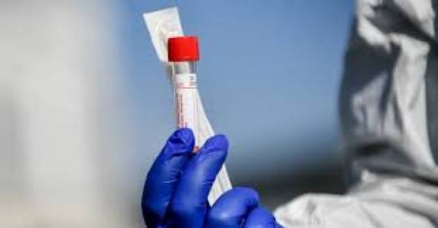 Lazio e Sardegna verso l'accordo: tamponi agli imbarchi