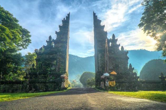 Bali chiude ai turisti stranieri fino alla fine del 2020