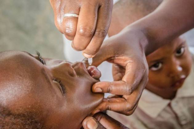 La poliomelite in Africa è stata definitivamente sconfitta, lo annuncia l'OMS.