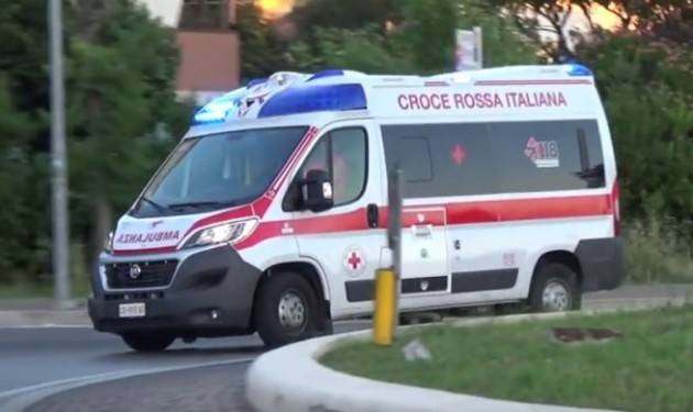 Bolzano: cade dalla finestra al 4° piano, morto bimbo di due anni