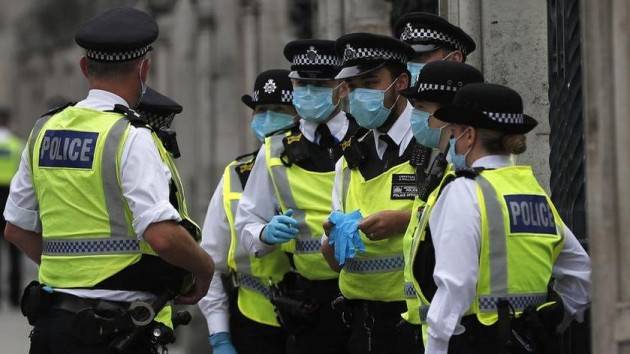 Diverse persone accoltellate in strade della movida A Birmingham