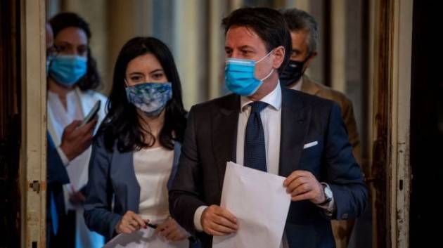 Scuole aperte da IERI in Alto Adige. Azzolina: ''È un segno di rinascita per il PaesE''