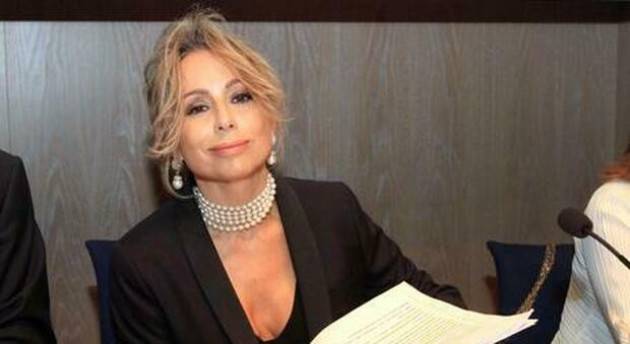 Anche Marina Berlusconi positiva al Covid-19. Fininvest: ''Sta bene e continua a lavorare''