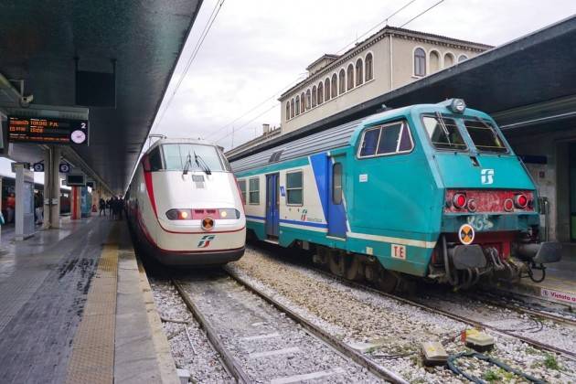 CODACONS TRENI. E’ INDISPENSABILE RIPRISTINARE UN NUMERO DI CORSE SUFFICIENTE IN PROVINCIA DI CREMONA