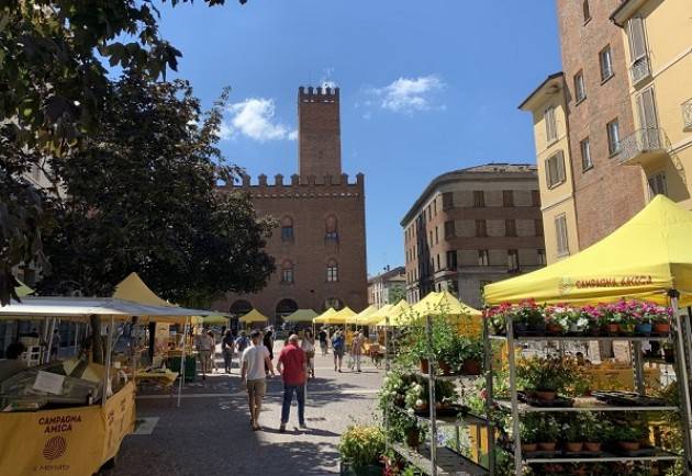 Coldiretti Cremona Domenica 13 settembre il Mercato di Campagna Amica in piazza Stradivari