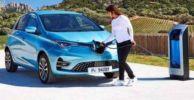 Auto elettriche: il 25% delle nuove immatricolazioni nel 2025