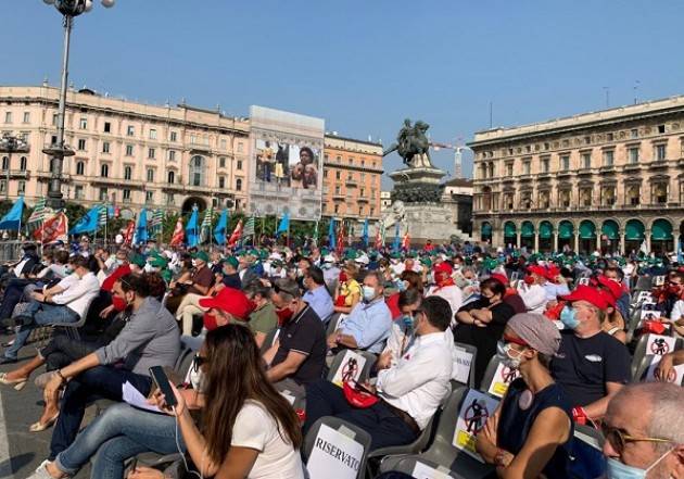 Manifestazioni Cgil-Cisl-Uil Marco Pedretti (sg Cgil Cremona) Il dopo Covid-19 richiede lavoro e più salario (Video G.C.Storti)