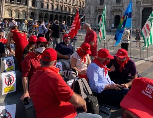 Manifestazioni Cgil-Cisl-Uil Marco Pedretti (sg Cgil Cremona) Il dopo Covid-19 richiede lavoro e più salario (Video G.C.Storti)