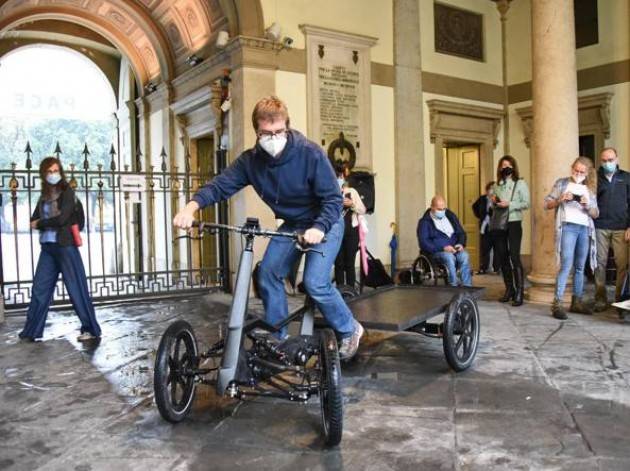 Testato a Palazzo Frizzoni il primo prototipo di eBike inclusiva