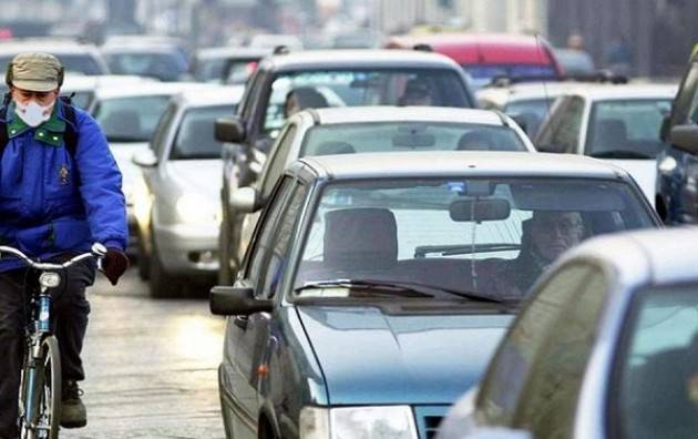 Misure antismog, dal 1° ottobre scattano le disposizioni stabilite dalla Regione