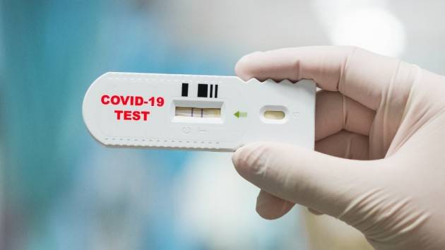 ATTUALITÀ: Covid. Via libera ai test rapidi nelle scuole