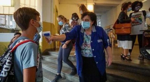 CNDDU Seria preoccupazione per aumento dei contagi nella scuola 