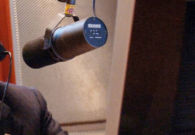 A processo lo speaker radio Proce