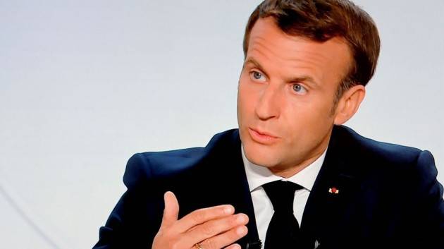 Macron annuncia: ''Coprifuoco per un mese dalle 21 alle 6. Rigidi i controlli''