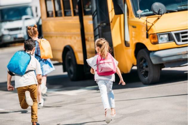 CNA  Per assicurare la scuola in presenza autobus privati e Van come scuolabus