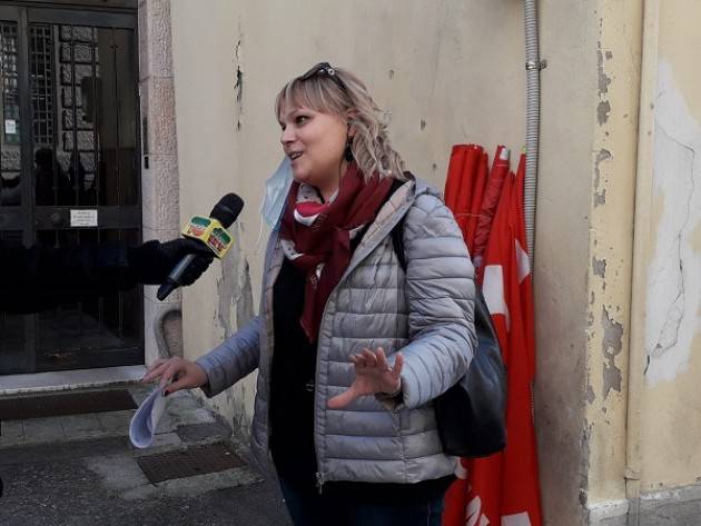 Laura Valenti FLC-Cgil Cremona  Scuola Stabilizzazione Precari La Ministra Azzolina  sbaglia tutto (Video)