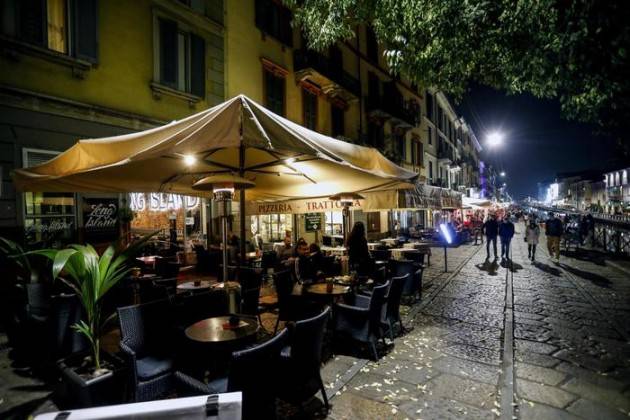 A Milano rispettate norme chiusura locali e bevande
