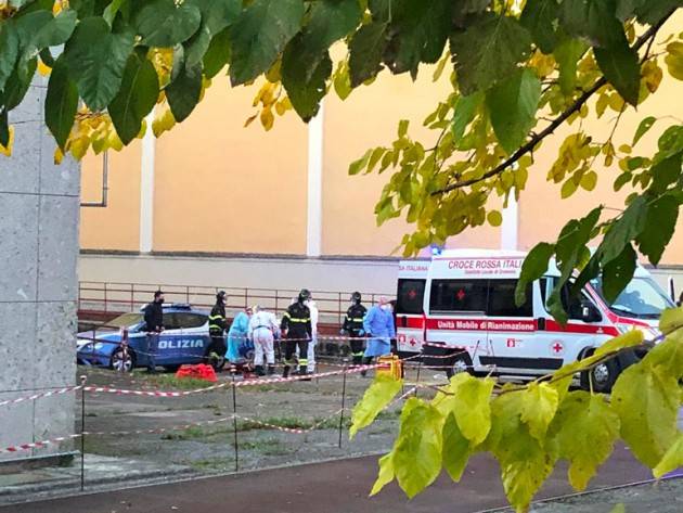 CREMONA - 14ENNE CADE DAL TETTO DI UN MAGAZZINO ABBANDONATO