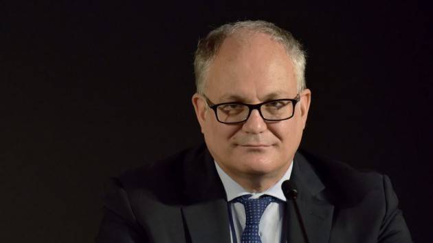 Gualtieri: ''La violenza della seconda ondata ha sorpreso tutti, servono misure dolorose per evitare lockdown''