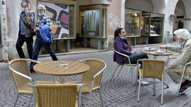Bolzano e altri 11 comuni diventano “zone rosse”. Cosa cambia?