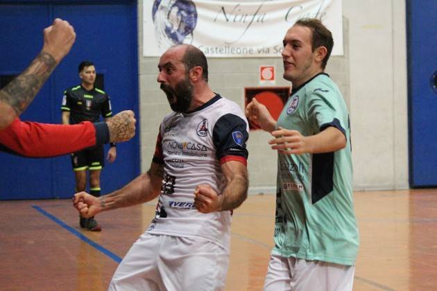 CALCIO A CINQUE: FERMIAMOCI! PRIMA DEL MATCH CON IL FOSSANO, IL VIDEOTON SI FERMA PER DUE MINUTI