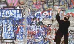 31 anni fa la caduta del Muro di Berlino, il giorno in cui cambiò il mondo