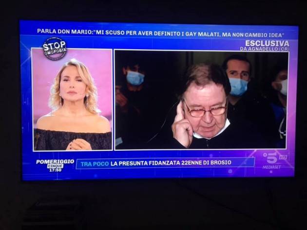 BARBARA D'URSO CONTRO IL DON DI AGNADELLO ''I GAY NON SONO MALATI'' - VIDEO