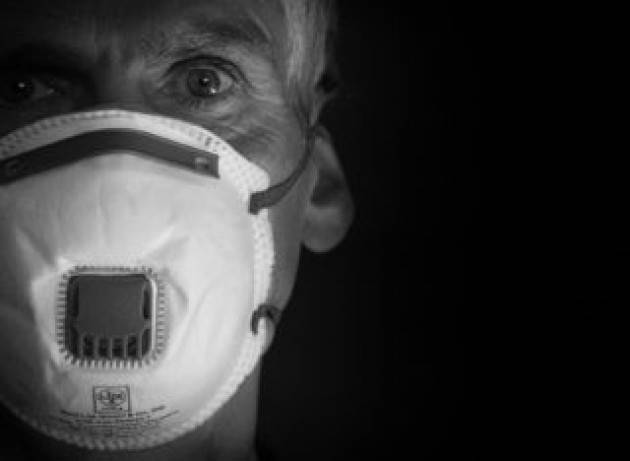 L’inquinamento atmosferico da PM2.5 pesa sul 15% delle morti da Covid-19 in Italia