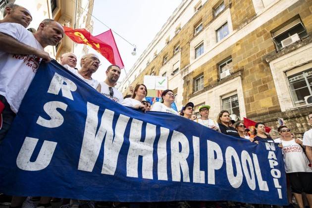 Whirlpool. Cisl e Fim: Il Governo garantisca la continuità della produzione e l’occupazione. 