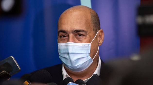 Zingaretti come Berlusconi: ''Non esiste ipotesi di cambio di maggioranza o di governo''