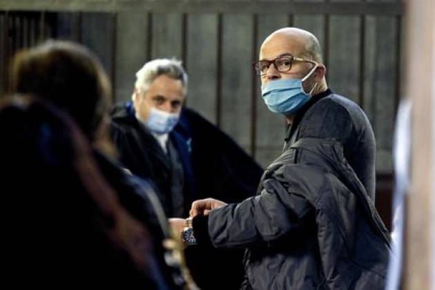 Azouz chiede a pg perizie per nuova revisione