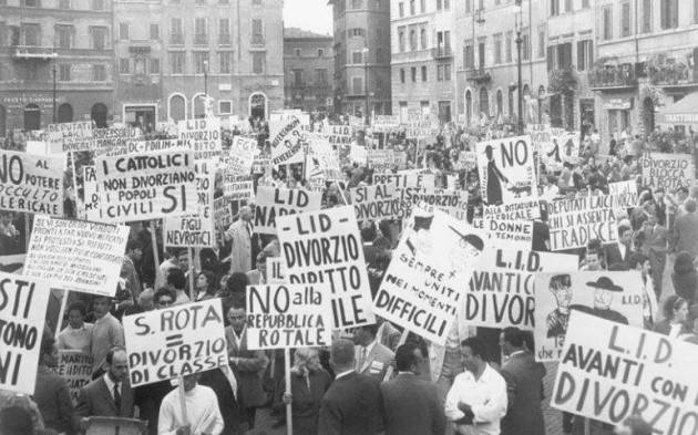 IL 1/12/1970 IL PARLAMENTO APPROVA LEGGE SUL DIVORZIO | Valter Vecellio