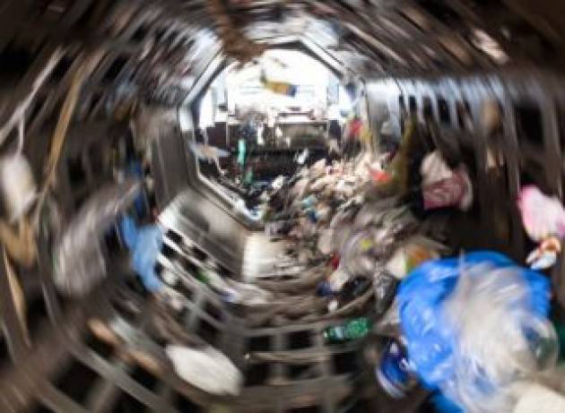 Rifiuti urbani, crescono investimenti