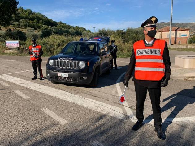 Positivi escono di casa per fare trasloco, denunciati