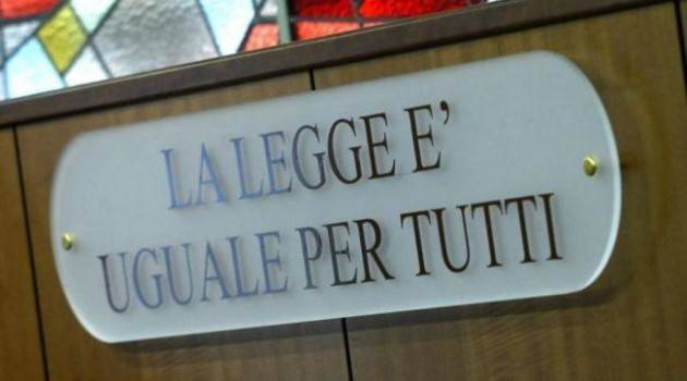 BRESCIA - SENTENZA SHOCK : ASSOLTO PERCHE' ''IN DELIRIO DI GELOSIA''