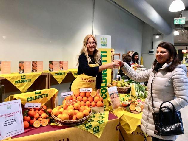 Lombardia: spesa sospesa contadina per Natale dei nuovi poveri