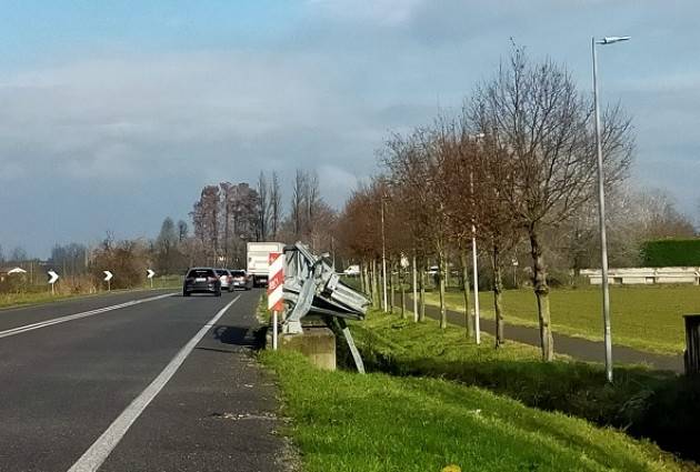 M5S CREMASCO: SEGNALAZIONE GUARD-RAIL GRONDA NORD