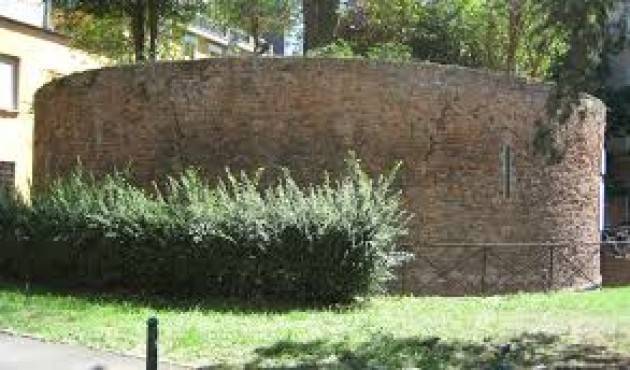 Cremona Manutenzione straordinaria area circostante Torrione via Ghinaglia