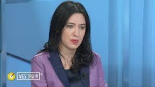 Azzolina: ''Il governo è unito su riapertura delle scuole il 7 gennaio''