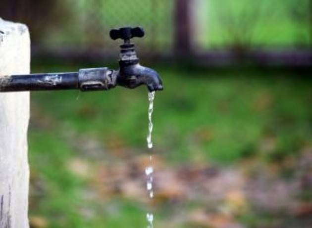 Bonus idrico? Prima di arrivare al rubinetto perdiamo il 42% dell’acqua immessa in rete