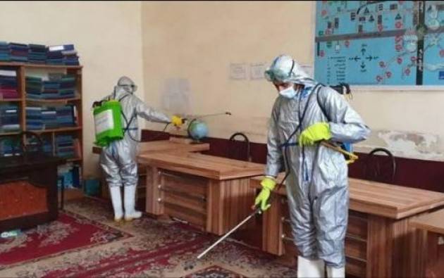 CONTINGENTE ITALIANO DONA MATERIALE PER LA DISINFEZIONE DELLE SCUOLE IN AFGHANISTAN