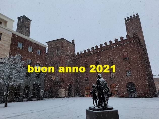 Berny, Peter,Emma, cremonesi in Norvegia,ci augurano Buon anno 2021/Godt nyttår 2021