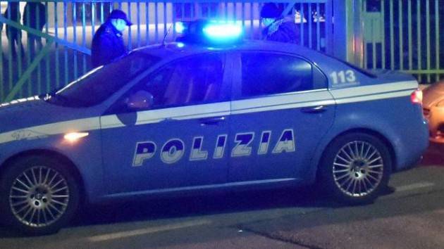 Cadavere donna in container, si indaga per omicidio