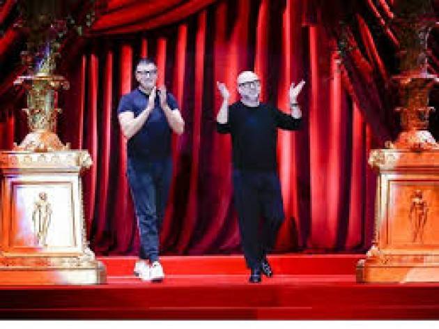 Dolce Gabbana cancellano sfilata a Milano