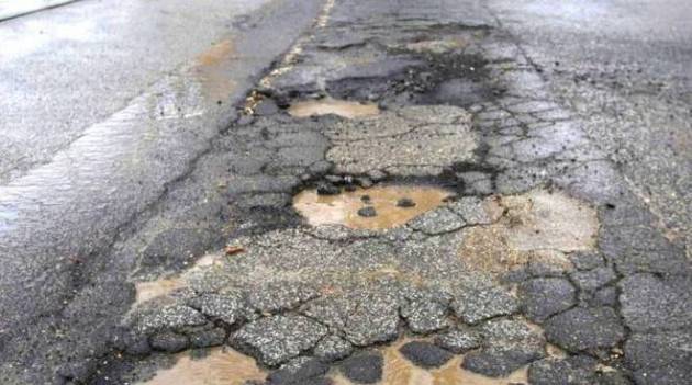 Cremona Intervento straordinario ed urgente per asfaltare alcune strade