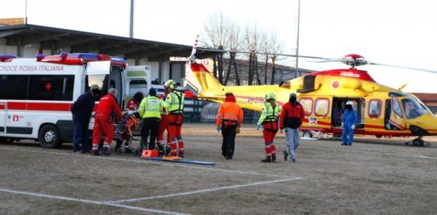 BERGAMO - OPERAIO 48ENNE SCHIACCIATO DA MACCHINARIO