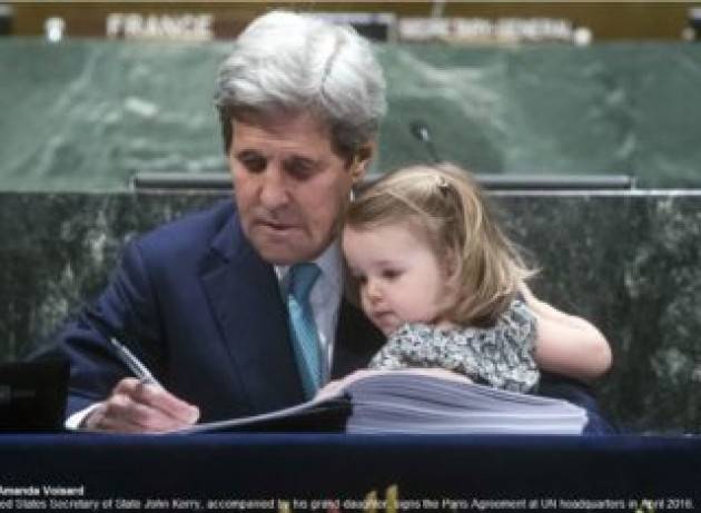 John Kerry: il ritiro di Trump dall’Accordo di Parigi è stato ''spericolato''
